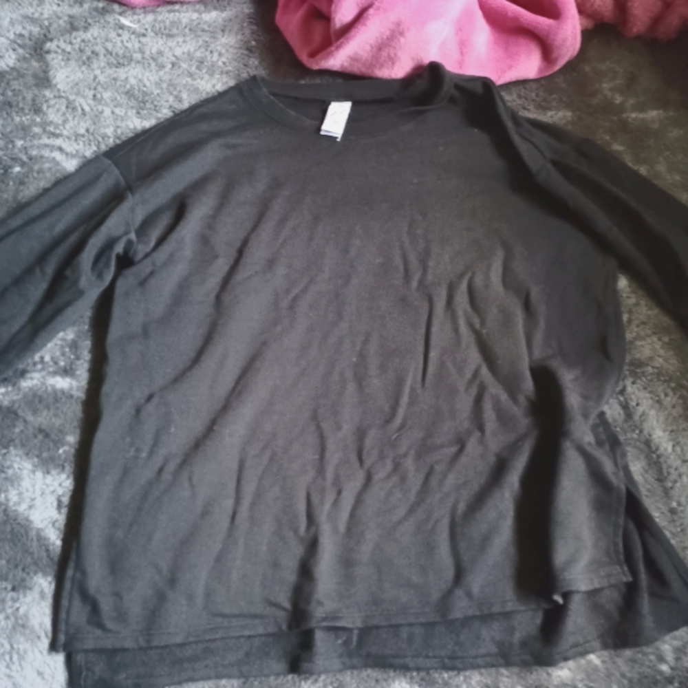 black sweatshirt